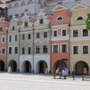 Legnica, Kramy Śledziowe, Rynek 23-31, widok od pn. (2)