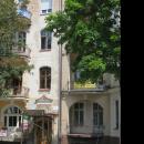 Legnica, ul. Wojska Polskiego 4, fragment elewacji frontowej, widok od zach.